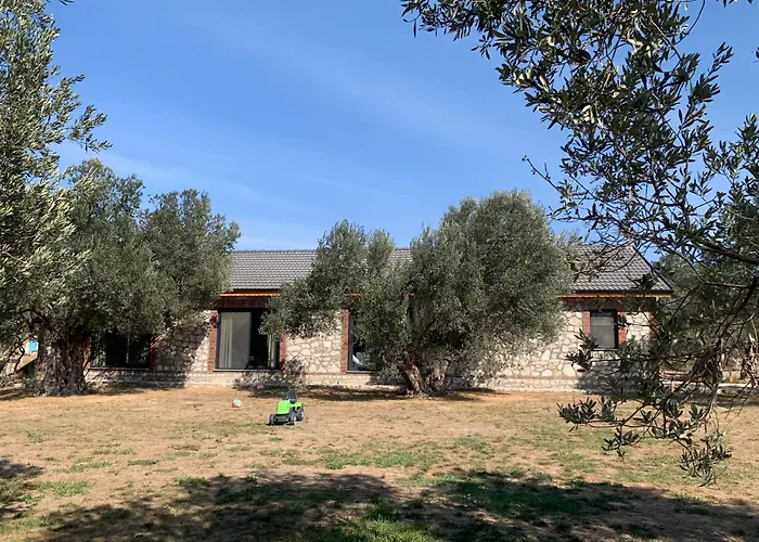 Infinity Yasam Vadisi Hostel Ayvalı